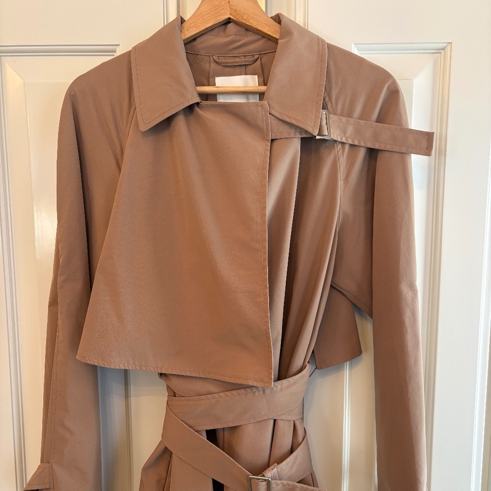 H&M Classic Beige Trench/Wrap coat with Cape
